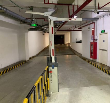 Cơ cấu gập khúc cho tay cần Barrier tầng hầm