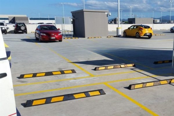 Chặn lùi cao su PDA-506 dùng trong bãi đỗ xe